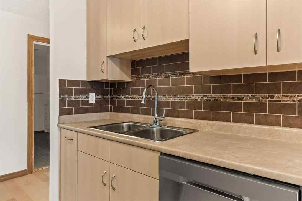 MLS® A2263538 - Unit #3302 80 Glamis Drive SW in Glamorgan Calgary, Residential