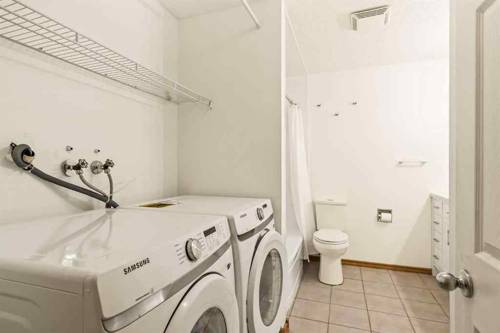 MLS® A2263538 - Unit #3302 80 Glamis Drive SW in Glamorgan Calgary, Residential