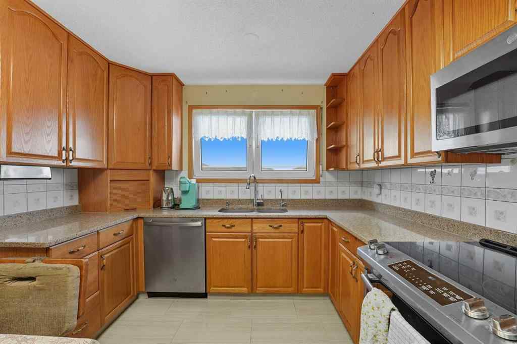 MLS® A2263539 - 331 Whitman Place NE in Whitehorn Calgary, Residential