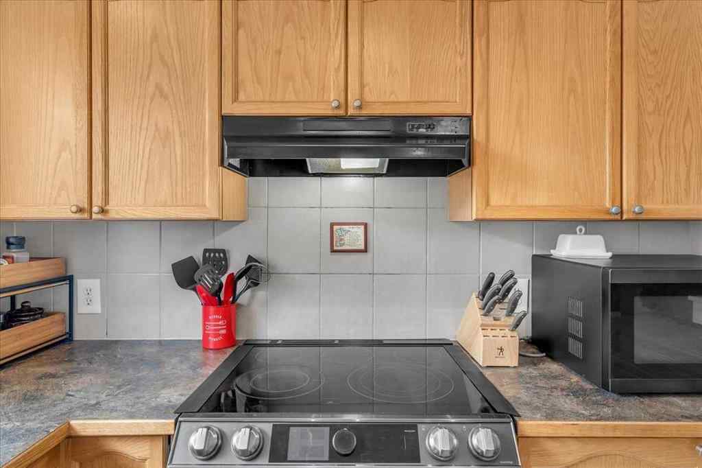 MLS® A2263545 - 35 Tuscany Ridge Terrace NW in Tuscany Calgary, Residential