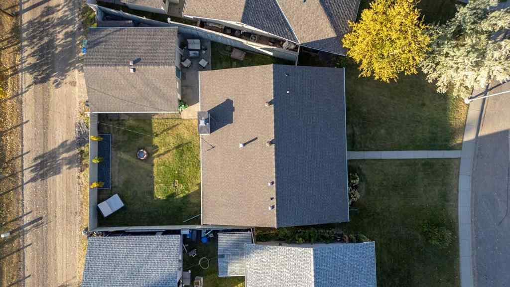 MLS® A2263546 - 12235 Lake Fraser Way SE in Lake Bonavista Calgary, Residential