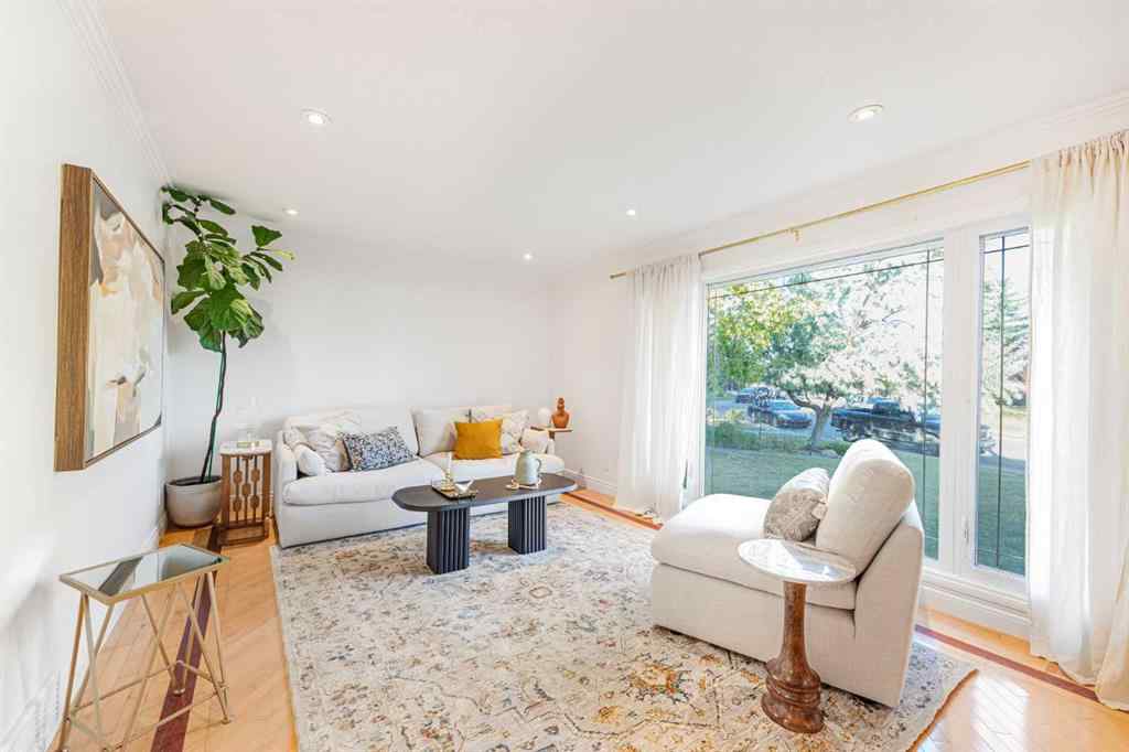 MLS® A2263546 - 12235 Lake Fraser Way SE in Lake Bonavista Calgary, Residential