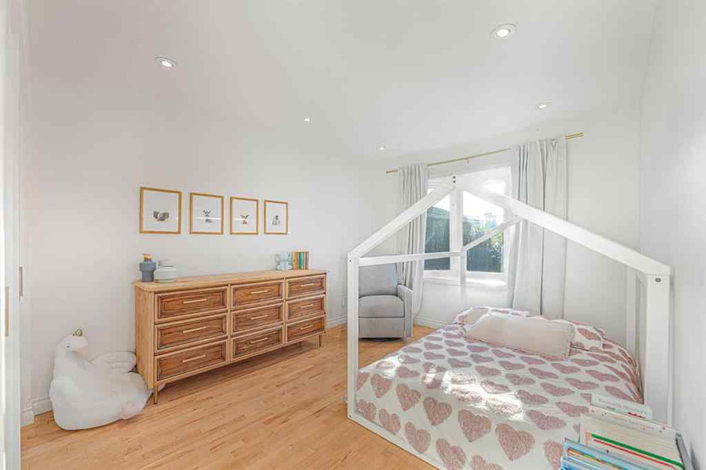 MLS® A2263546 - 12235 Lake Fraser Way SE in Lake Bonavista Calgary, Residential