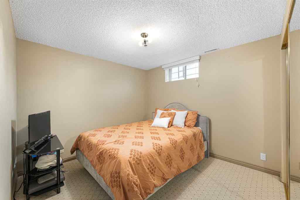 MLS® A2263546 - 12235 Lake Fraser Way SE in Lake Bonavista Calgary, Residential