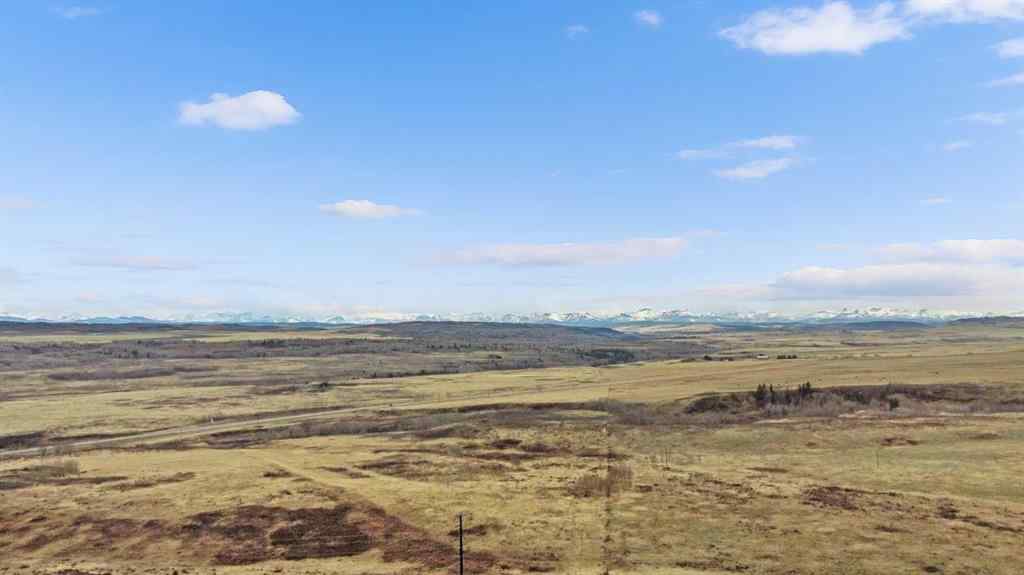 MLS® A2263549 - 215 Heritage Heights  in Heritage Hills Cochrane, Residential