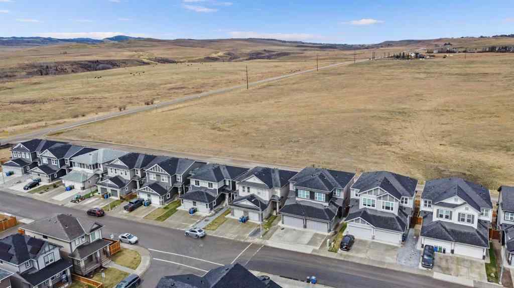 MLS® A2263549 - 215 Heritage Heights  in Heritage Hills Cochrane, Residential