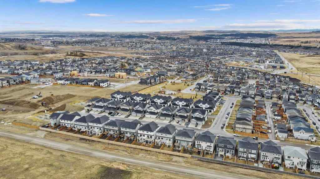 MLS® A2263549 - 215 Heritage Heights  in Heritage Hills Cochrane, Residential