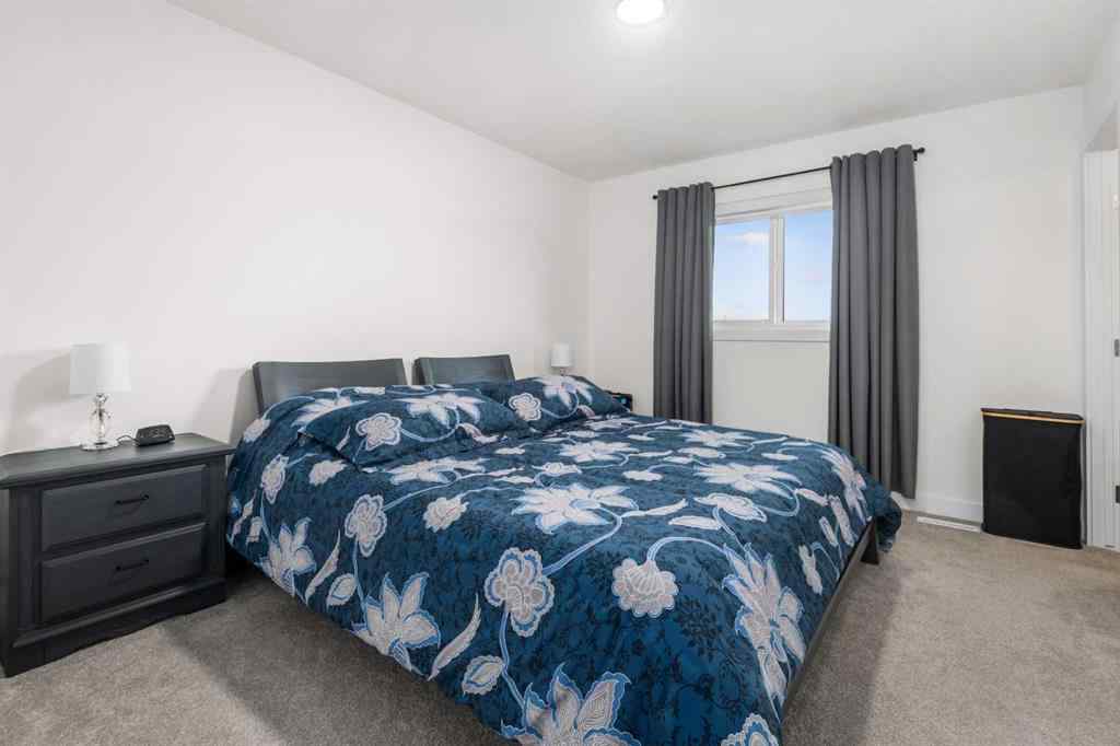 MLS® A2263549 - 215 Heritage Heights  in Heritage Hills Cochrane, Residential