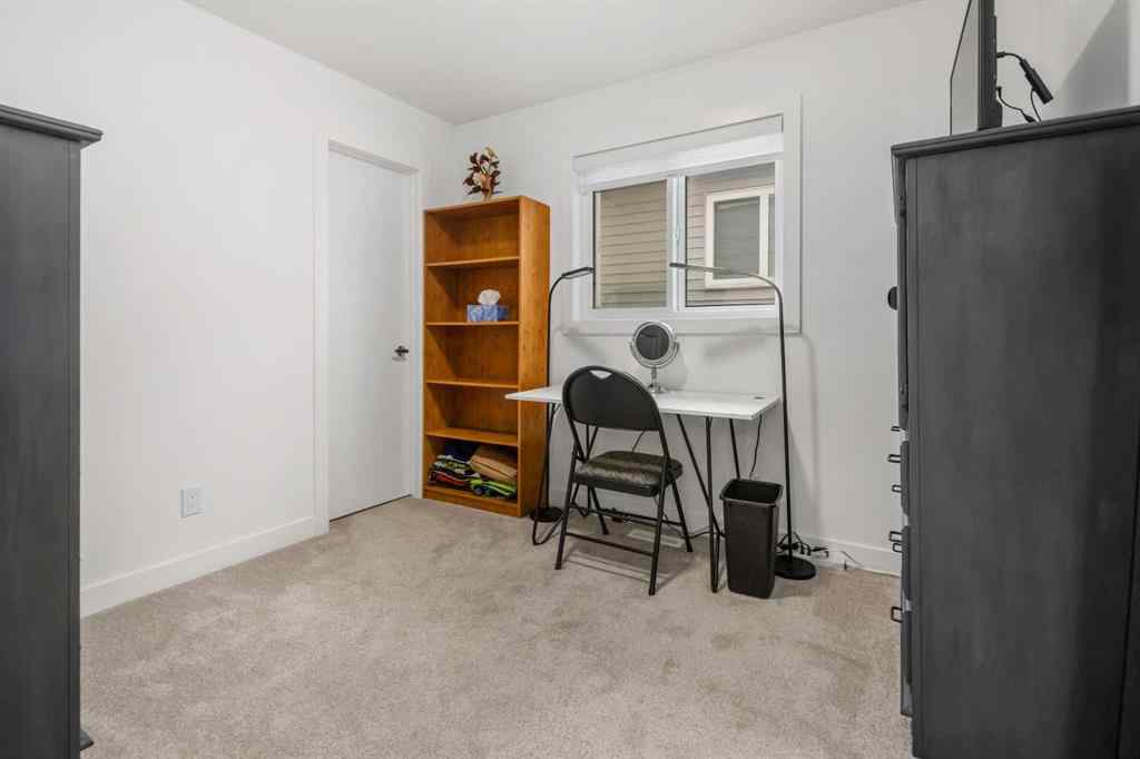 MLS® A2263549 - 215 Heritage Heights  in Heritage Hills Cochrane, Residential