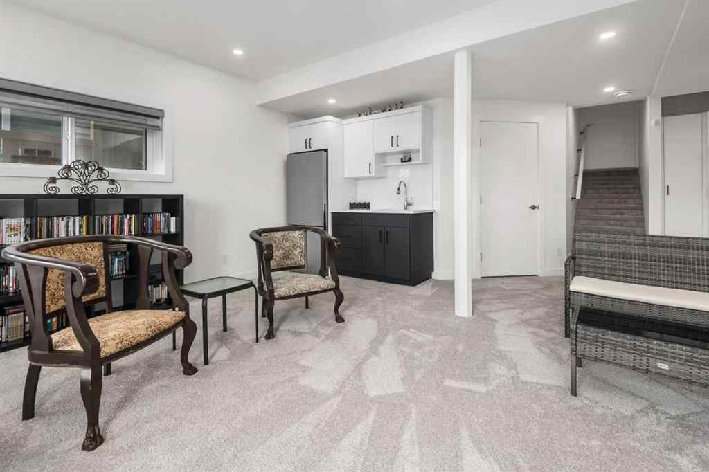 MLS® A2263549 - 215 Heritage Heights  in Heritage Hills Cochrane, Residential