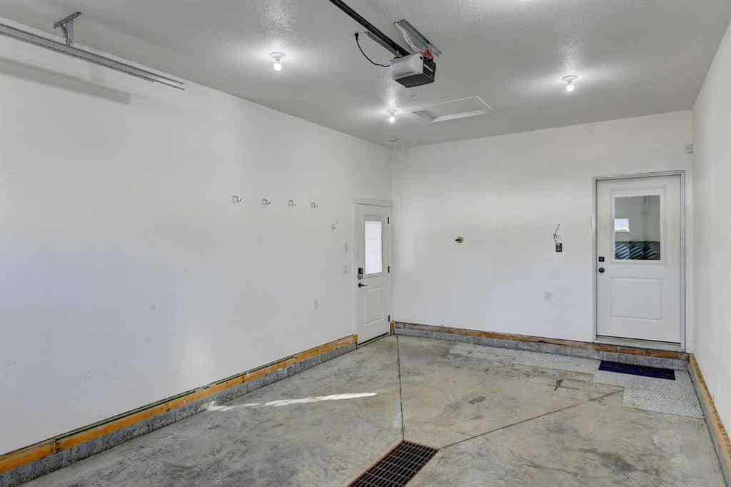 MLS® A2263559 - 9812 108 Avenue  in VLA Montrose Grande Prairie, Residential