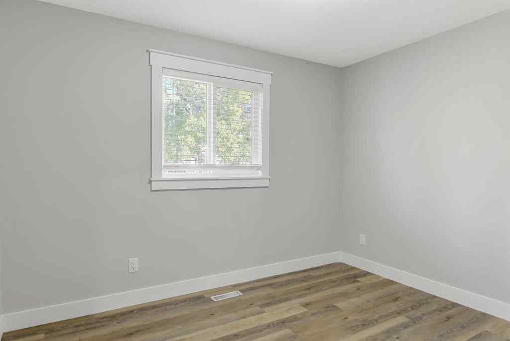 MLS® A2263559 - 9812 108 Avenue  in VLA Montrose Grande Prairie, Residential