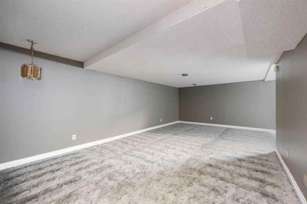 MLS® A2263560 - 189 Ross Haven Drive  in Thickwood Fort McMurray, Residential