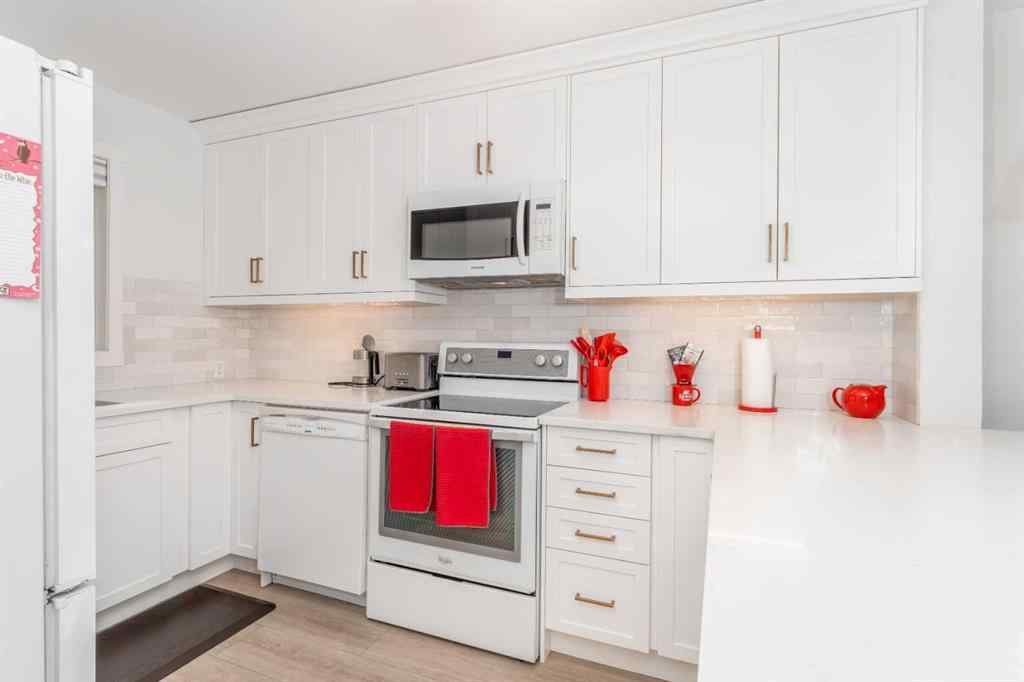 MLS® A2263561 - Unit #205 112 Kananaskis Way  in Bow Valley Trail Canmore, Residential