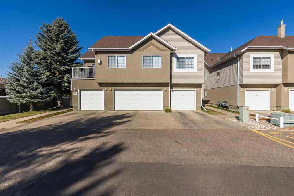 MLS® A2263564 - Unit #304 221 Cameron Road SE in Ross Glen Medicine Hat, Residential