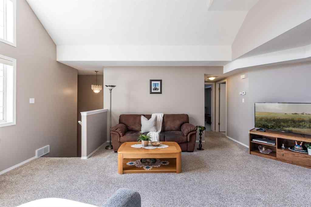 MLS® A2263564 - Unit #304 221 Cameron Road SE in Ross Glen Medicine Hat, Residential