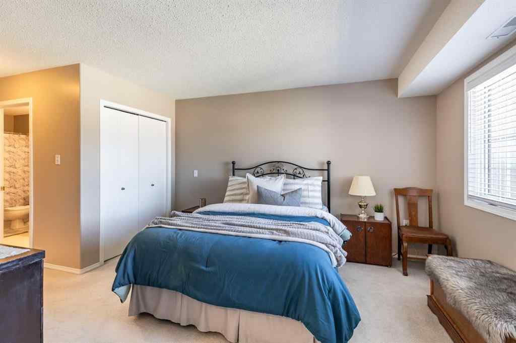 MLS® A2263564 - Unit #304 221 Cameron Road SE in Ross Glen Medicine Hat, Residential