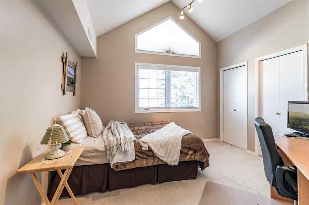 MLS® A2263564 - Unit #304 221 Cameron Road SE in Ross Glen Medicine Hat, Residential