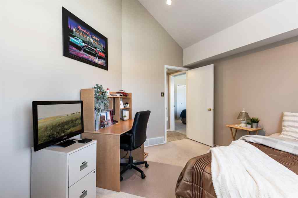 MLS® A2263564 - Unit #304 221 Cameron Road SE in Ross Glen Medicine Hat, Residential