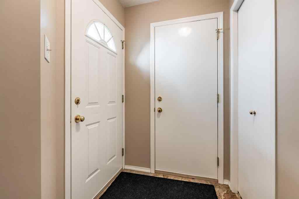 MLS® A2263564 - Unit #304 221 Cameron Road SE in Ross Glen Medicine Hat, Residential