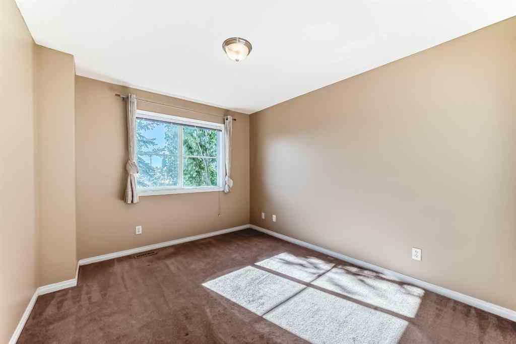 MLS® A2263565 - 50 Everridge Gardens SW in Evergreen Calgary, Residential