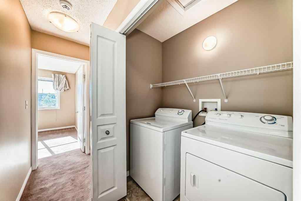 MLS® A2263565 - 50 Everridge Gardens SW in Evergreen Calgary, Residential