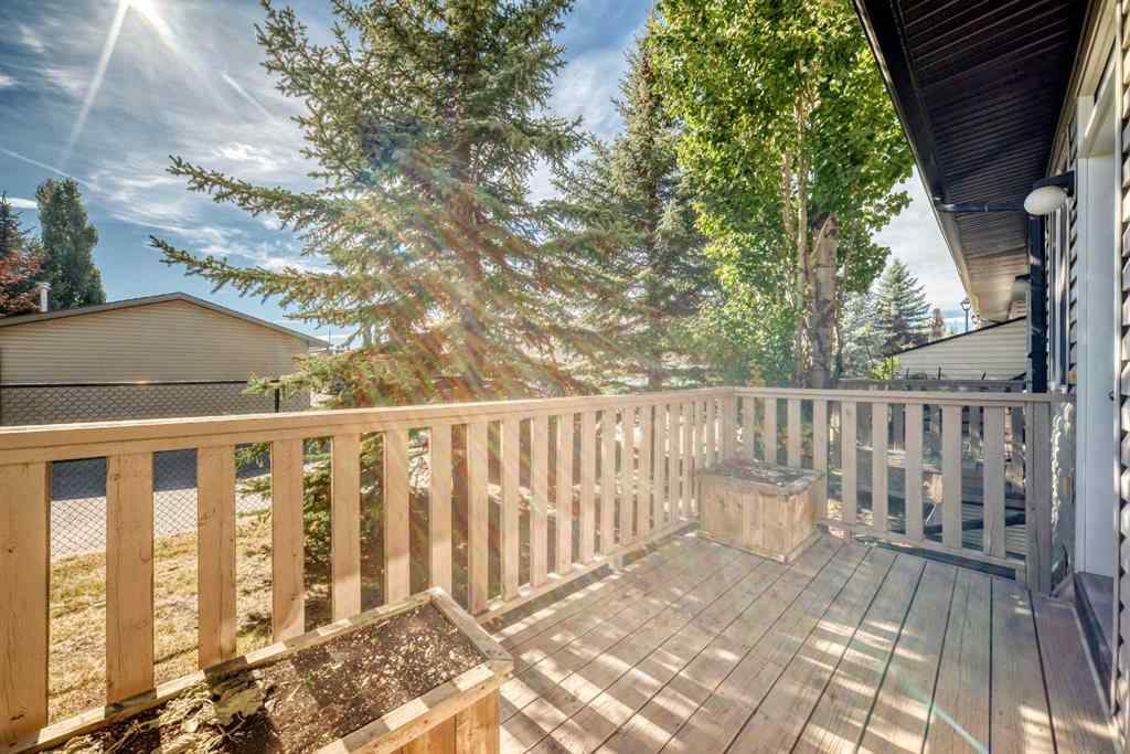 MLS® A2263565 - 50 Everridge Gardens SW in Evergreen Calgary, Residential