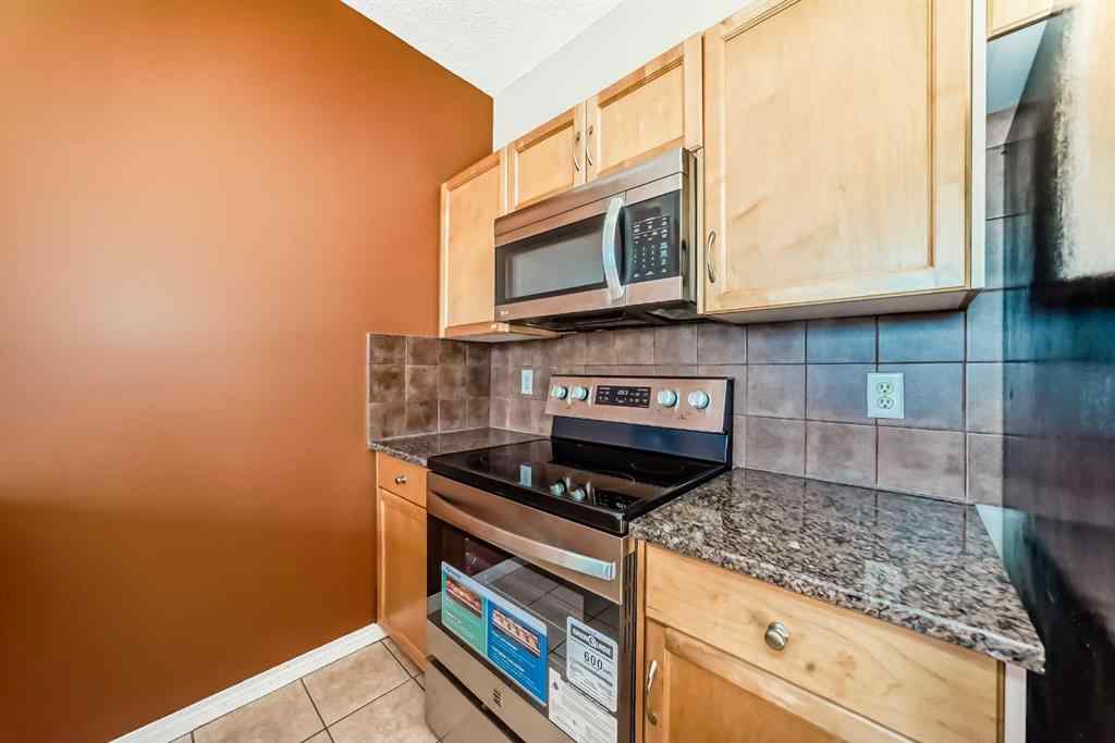 MLS® A2263565 - 50 Everridge Gardens SW in Evergreen Calgary, Residential