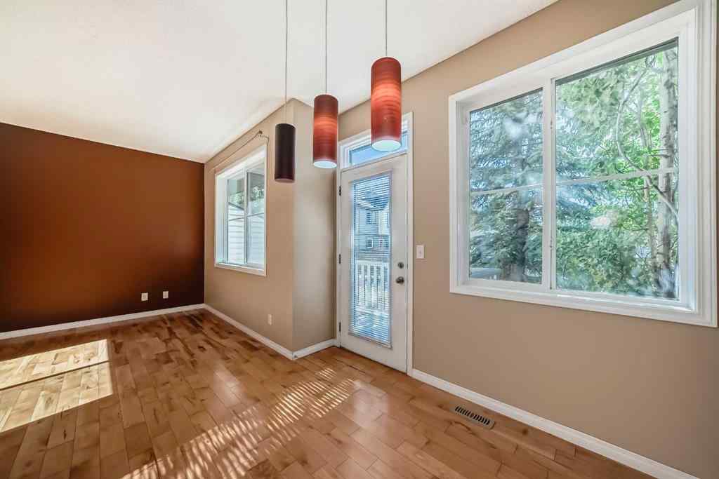 MLS® A2263565 - 50 Everridge Gardens SW in Evergreen Calgary, Residential