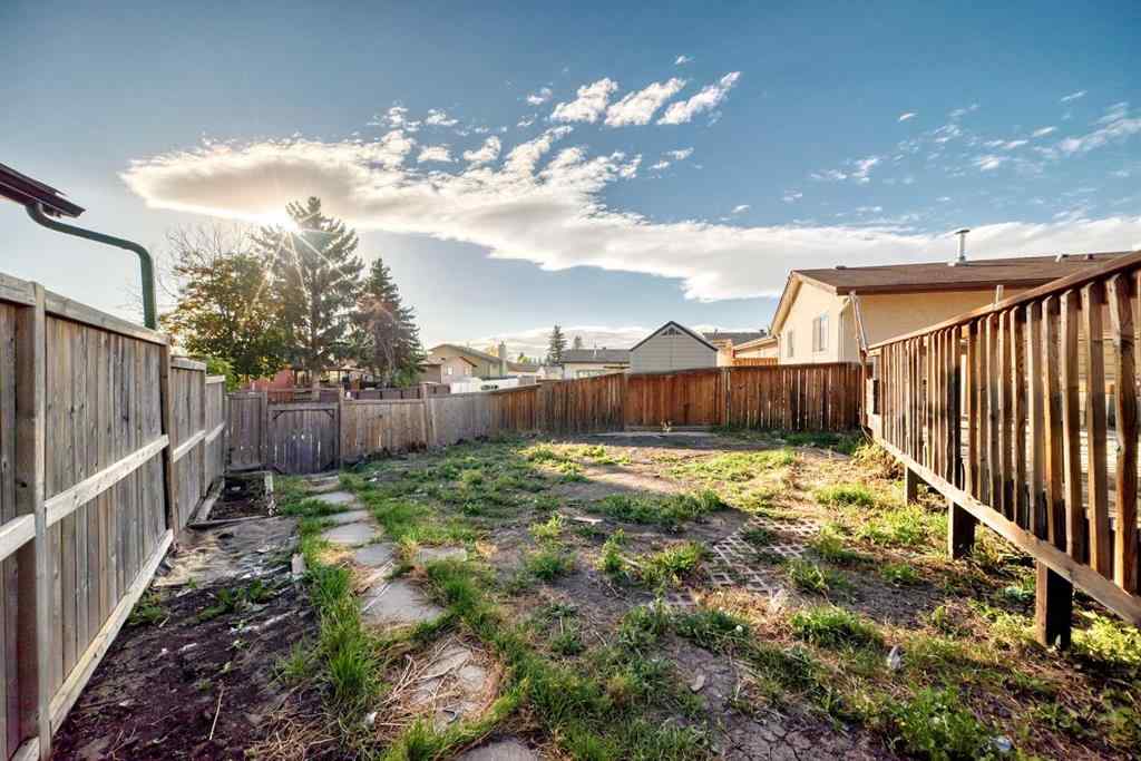 MLS® A2263570 - 199 Maitland Drive NE in Marlborough Park Calgary, Residential