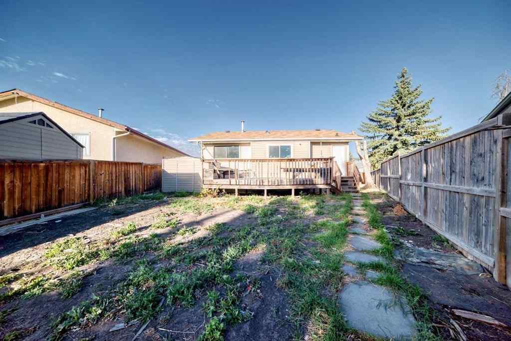 MLS® A2263570 - 199 Maitland Drive NE in Marlborough Park Calgary, Residential