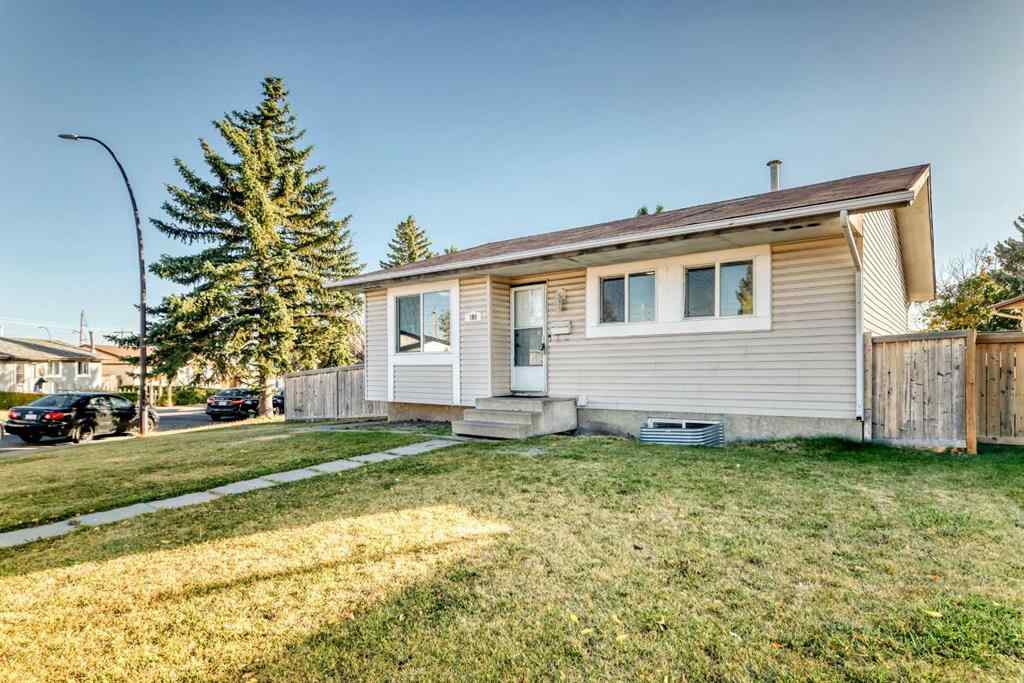 MLS® A2263570 - 199 Maitland Drive NE in Marlborough Park Calgary, Residential