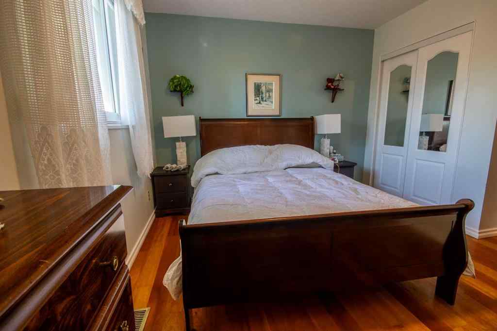 MLS® A2263572 - 33449 Highway 584   in NONE Rural Mountain View County, Residential