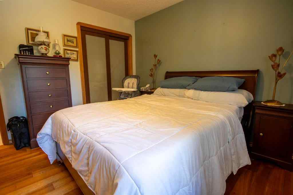 MLS® A2263572 - 33449 Highway 584   in NONE Rural Mountain View County, Residential