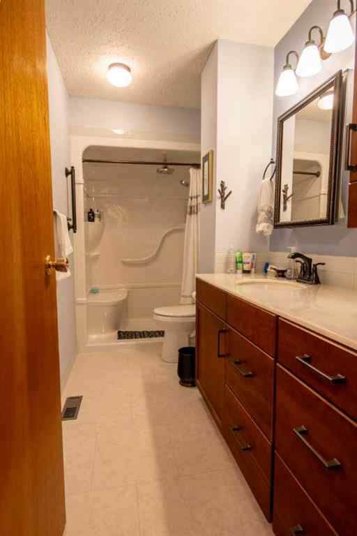 MLS® A2263572 - 33449 Highway 584   in NONE Rural Mountain View County, Residential