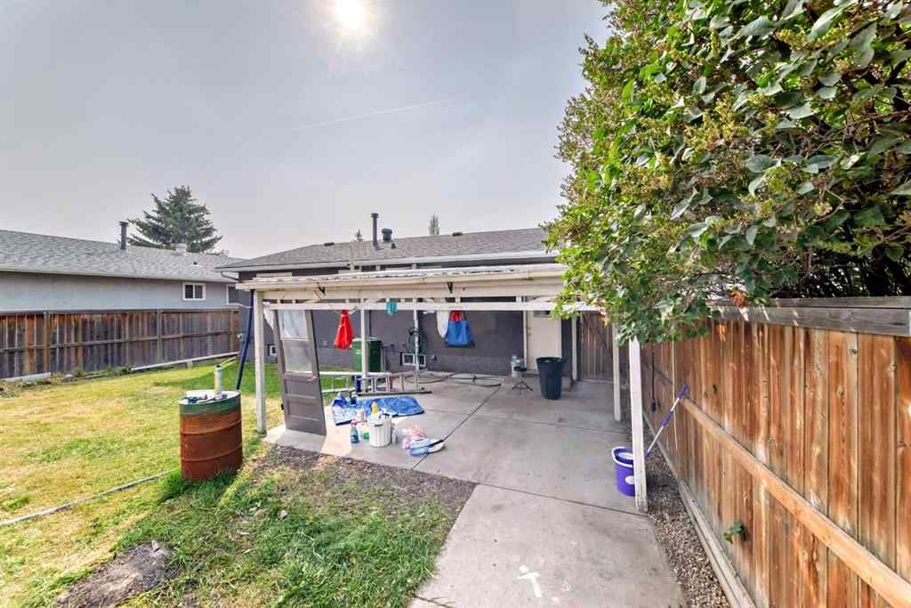 MLS® A2263574 - 176 Pinecliff Way NE in Pineridge Calgary, Residential