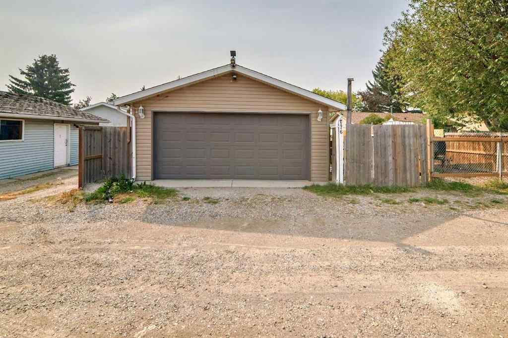 MLS® A2263574 - 176 Pinecliff Way NE in Pineridge Calgary, Residential