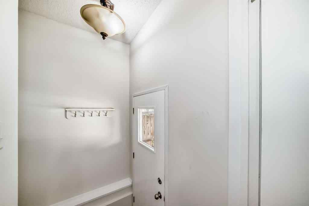 MLS® A2263574 - 176 Pinecliff Way NE in Pineridge Calgary, Residential