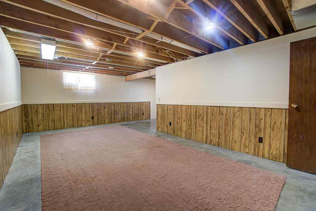 MLS® A2263575 - 22 Westrose Avenue  in NONE Claresholm, Residential