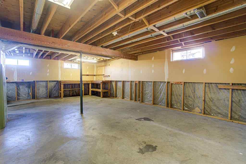 MLS® A2263575 - 22 Westrose Avenue  in NONE Claresholm, Residential