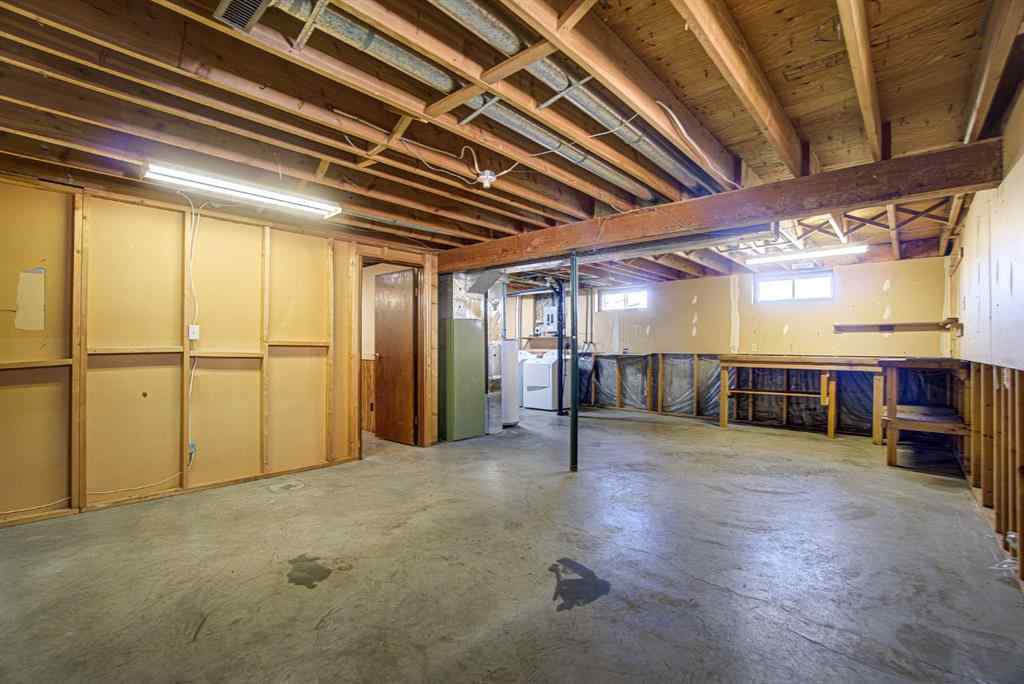 MLS® A2263575 - 22 Westrose Avenue  in NONE Claresholm, Residential