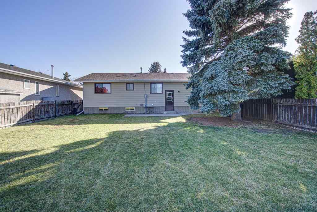 MLS® A2263575 - 22 Westrose Avenue  in NONE Claresholm, Residential