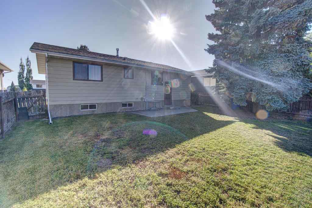 MLS® A2263575 - 22 Westrose Avenue  in NONE Claresholm, Residential