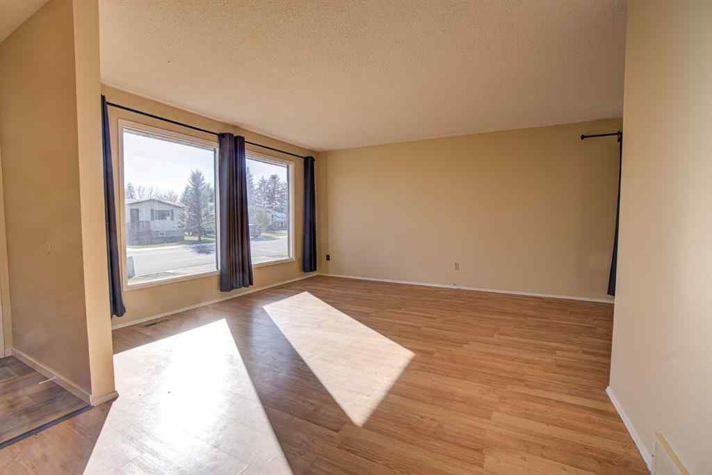MLS® A2263575 - 22 Westrose Avenue  in NONE Claresholm, Residential