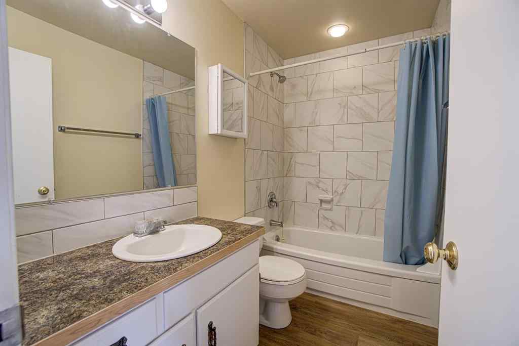 MLS® A2263575 - 22 Westrose Avenue  in NONE Claresholm, Residential