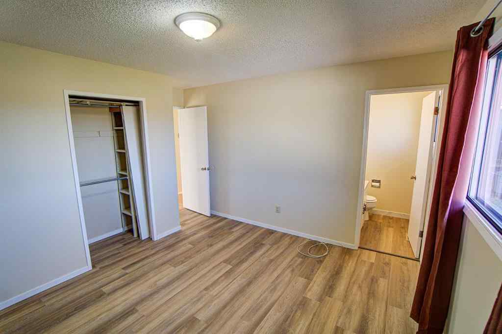 MLS® A2263575 - 22 Westrose Avenue  in NONE Claresholm, Residential