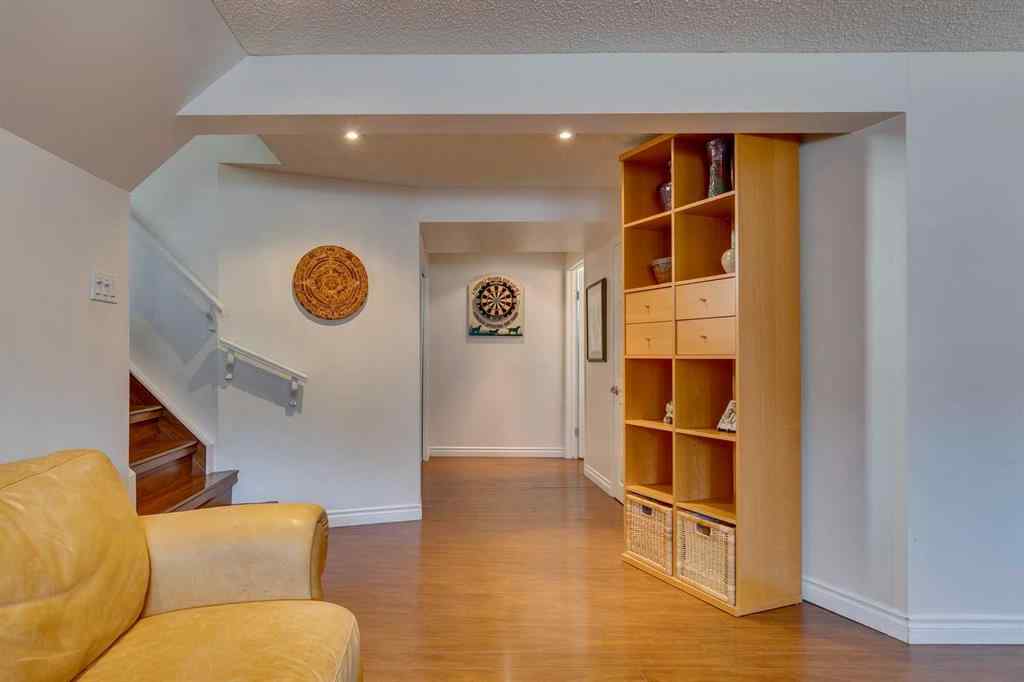 MLS® A2263577 - 5016 Norris Road NW in North Haven Calgary, Residential