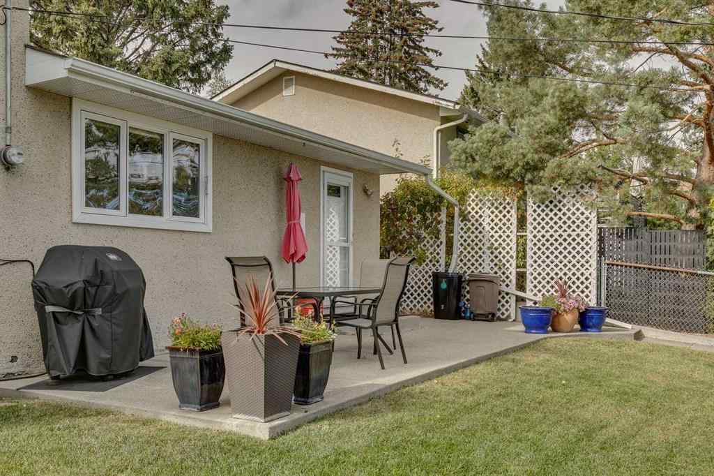 MLS® A2263577 - 5016 Norris Road NW in North Haven Calgary, Residential