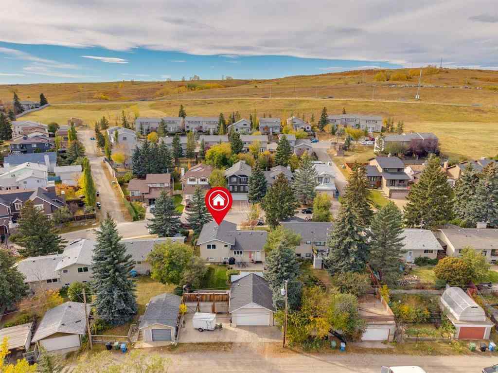 MLS® A2263577 - 5016 Norris Road NW in North Haven Calgary, Residential