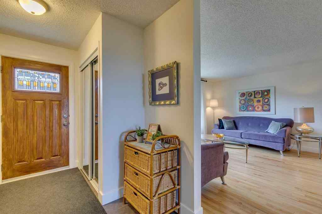 MLS® A2263577 - 5016 Norris Road NW in North Haven Calgary, Residential